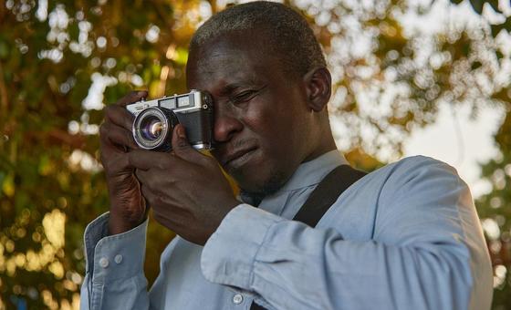 علاء خير مصور صحفي سوداني.
